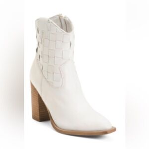 Matisse Dawn Women's White -Woven-Leather Ankle Western Boots